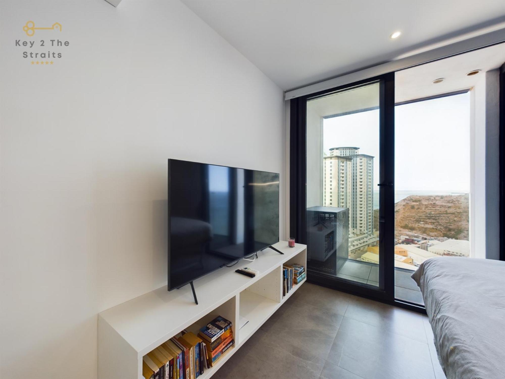 Luxury Sunrise Beach And Oceanview Room With Balcony Гибралтар Екстериор снимка