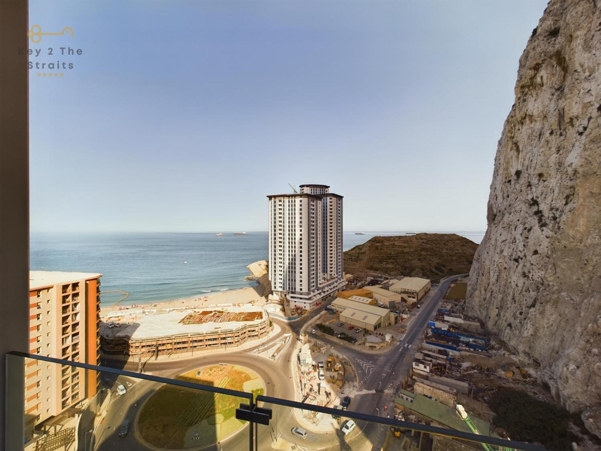 Luxury Sunrise Beach And Oceanview Room With Balcony Гибралтар Екстериор снимка